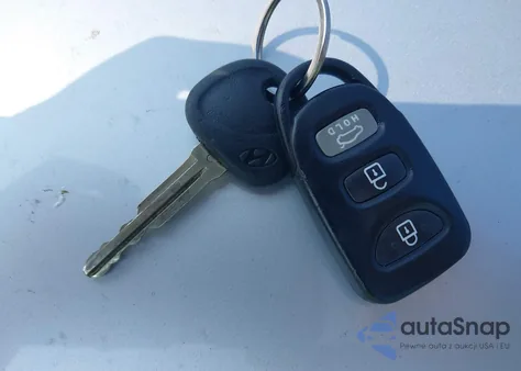 2013 Hyundai Elantra Gls z USA, uszkodzony, nr VIN 5NPDH4AE5DH180385